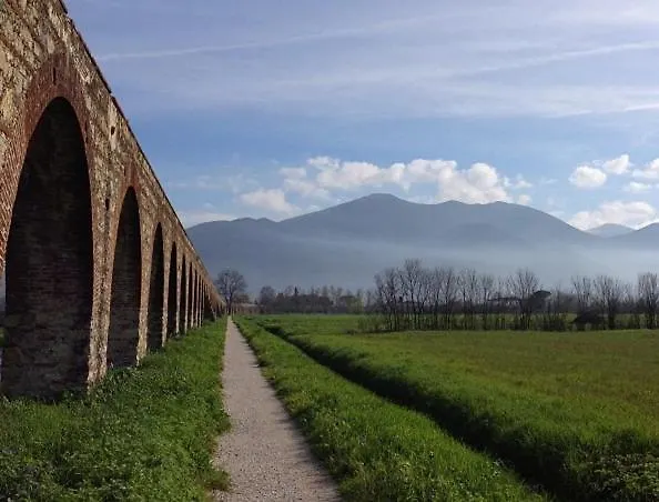 Apartment Villa Guelfi Cascina