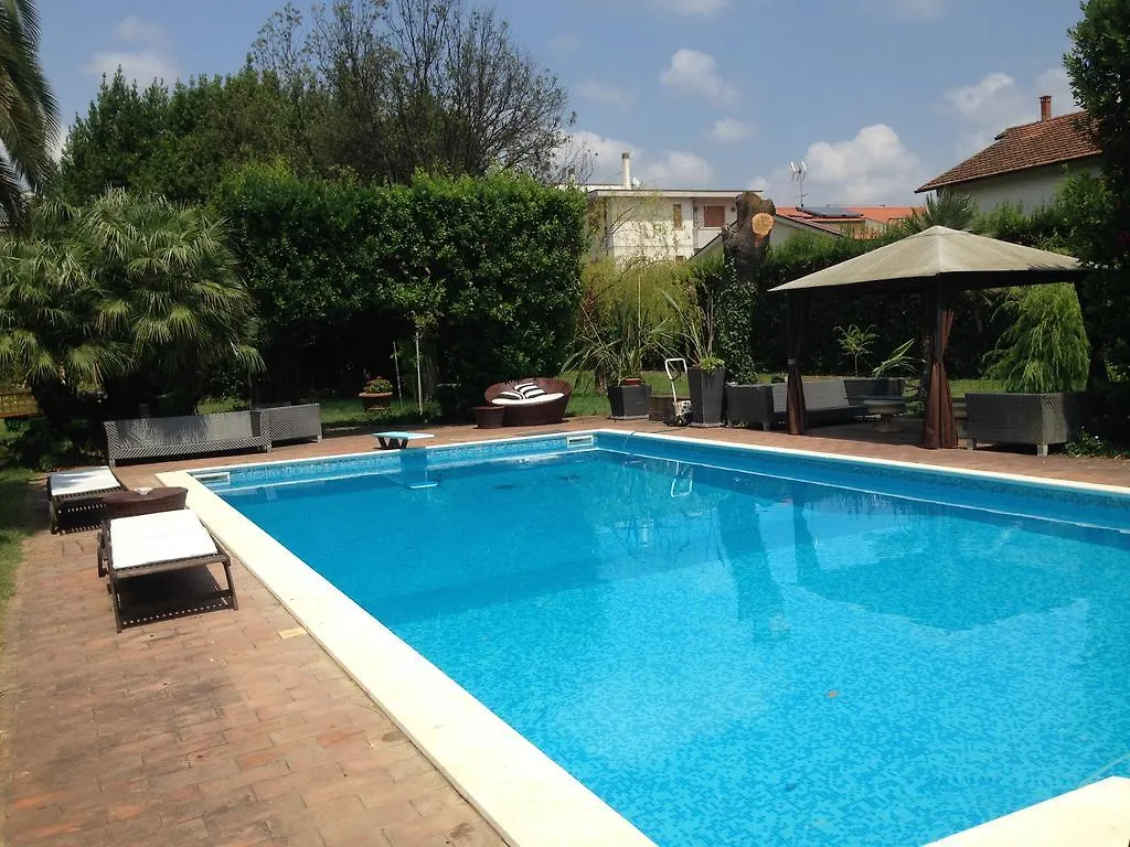 Apartment Villa Guelfi Cascina